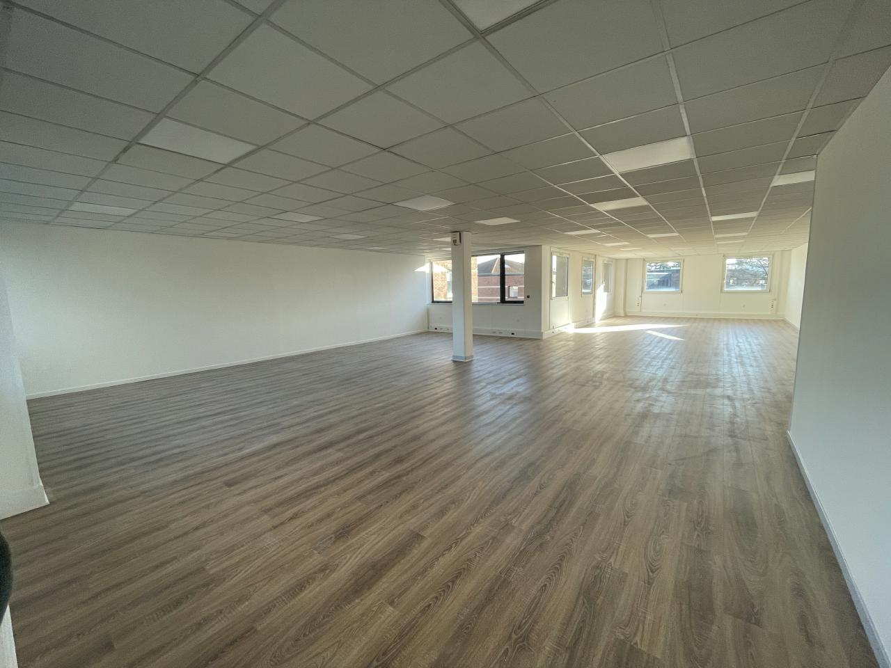 Bureau Villeneuve-d'Ascq 661m² Location bureau Villeneuve-d'Ascq Nord OLBUR2114062 3